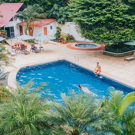 Hotel Nahomi Divisamar By Lhr Manuel Antonio Buitenkant foto